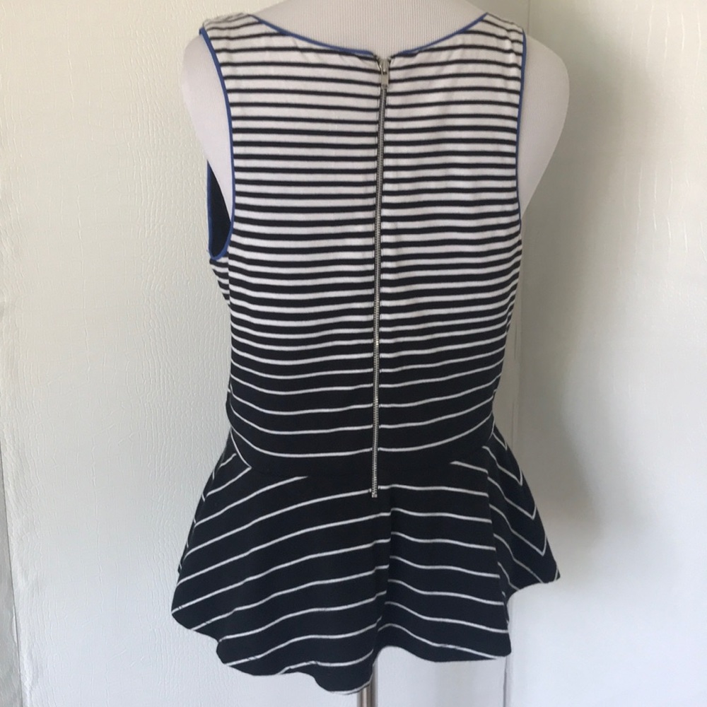 EXPRESS STRIPES TOP. - Picture 3 of 7